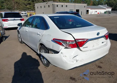 2016 Toyota Camry Hybrid Le z USA, uszkodzony, nr VIN 4T1BD1FK6GU183009